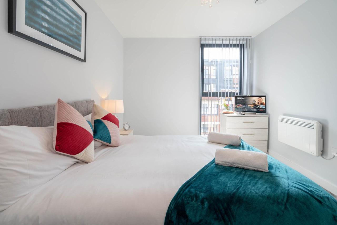 New Build - 2 Bed Snug Modern Apartment - Juliet Balcony - Roof Top Terrace - Digbeth, Birmingham City Centre - Free Netflix & Smart Tv Ngoại thất bức ảnh